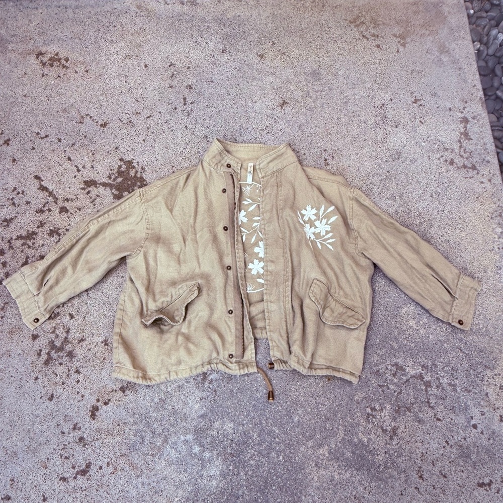 Rylee + Cru sage Utility Jacket with White Floral Accents 4/5